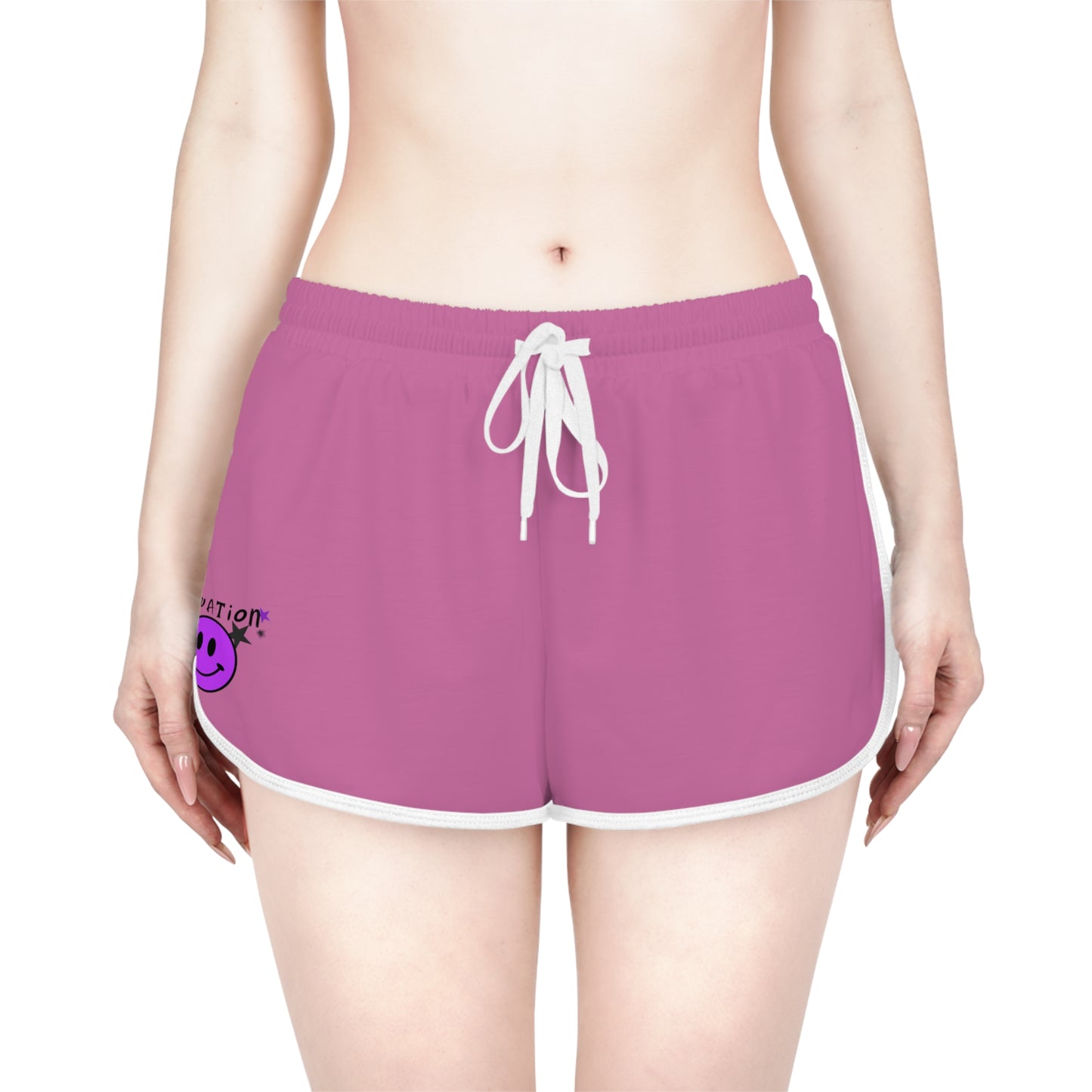 Women's Relaxed y2k smiley Shorts (AOP)
